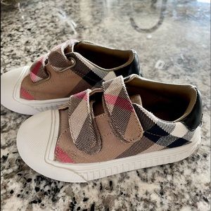 Burberry Shoes
